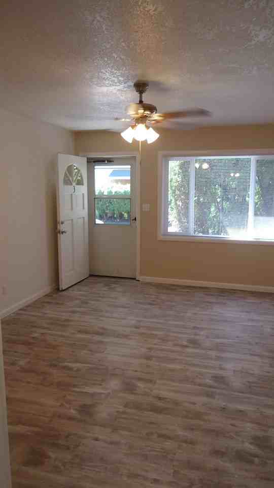 Glenview East Apartments - Photo 2 of 14