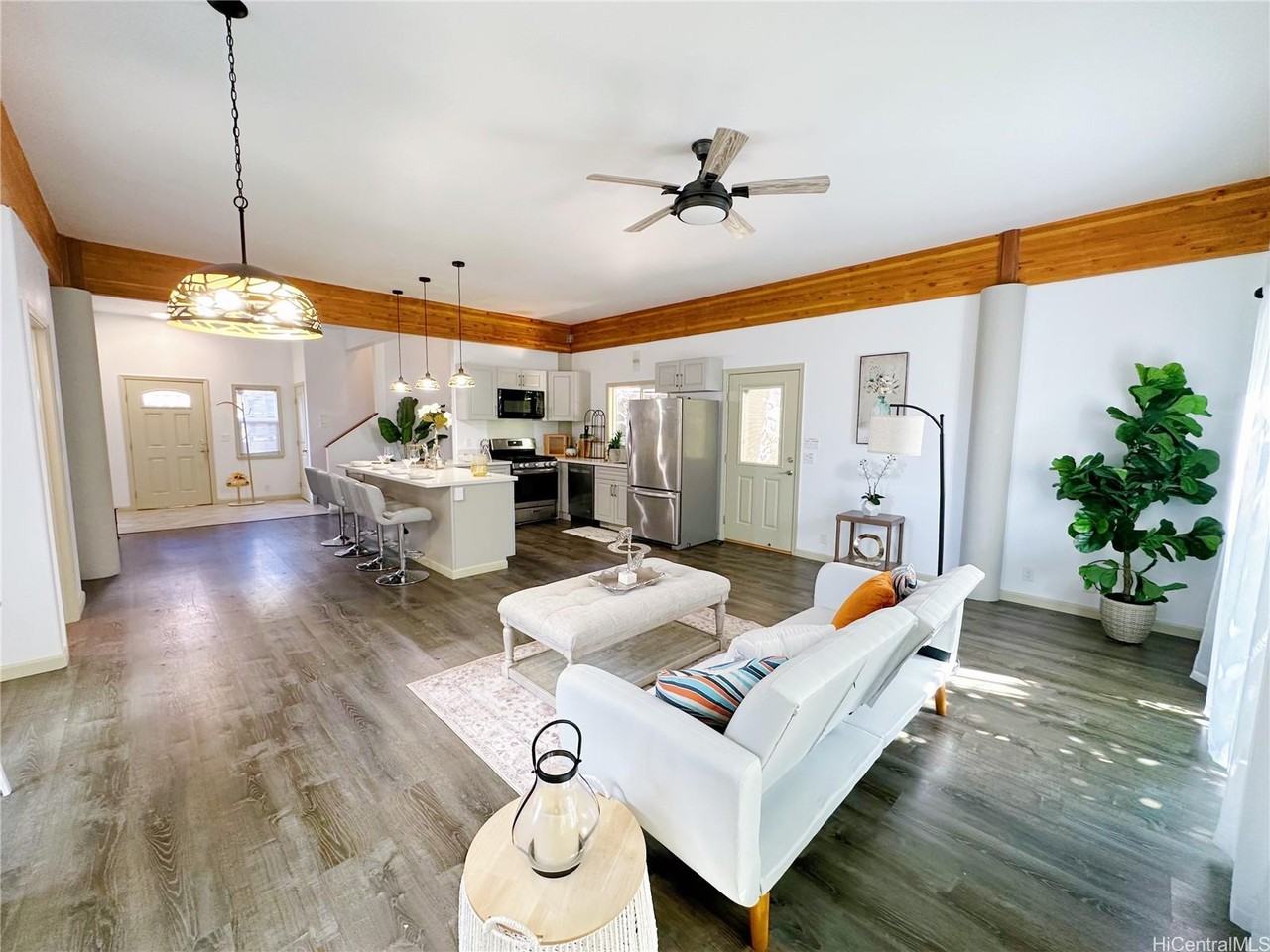 2578 Pacific Heights Rd #1 - Photo 3 of 25