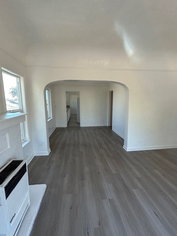 540 E. 14th St. #22, Long Beach, CA 90813 - Photo 2 of 34