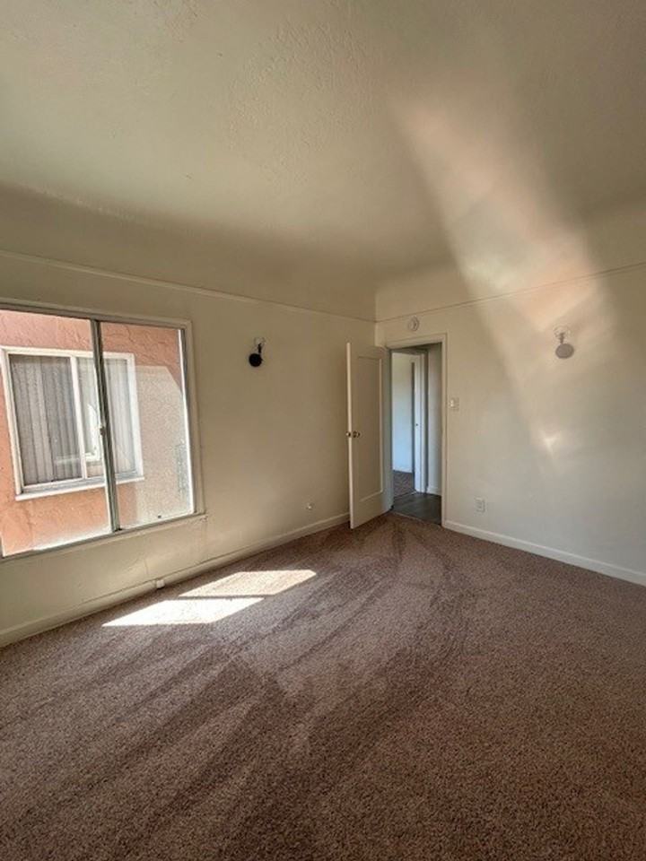 540 E. 14th St. #22, Long Beach, CA 90813 - Photo 5 of 34