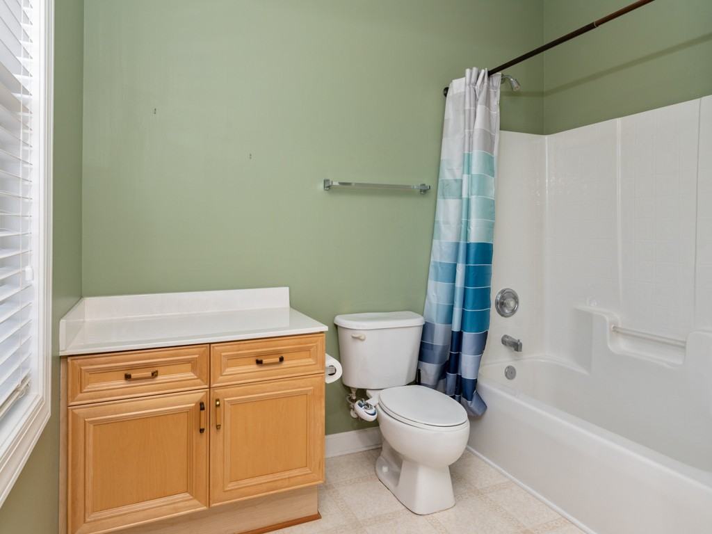 11415 Fountaingrove Dr #1 - Photo 5 of 50