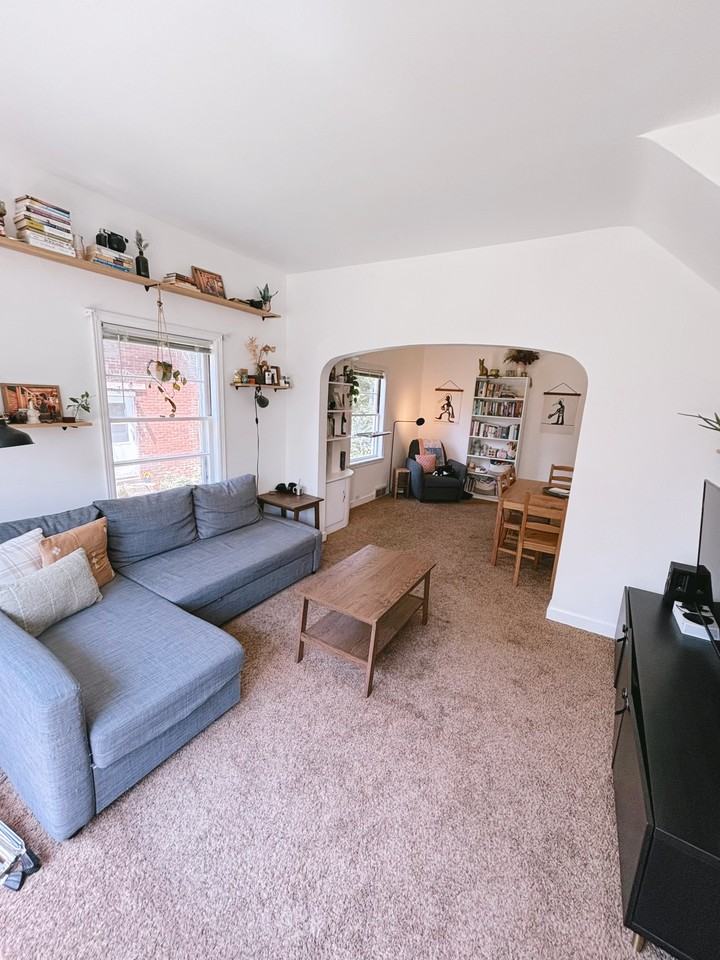 1566 E Madison St #A - Photo 3 of 17