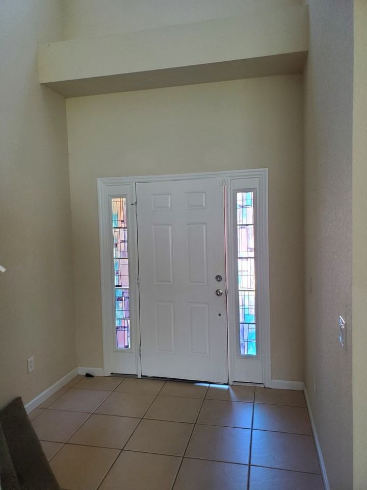 4013 Sw 51st Ct #1 - Photo 2 of 19