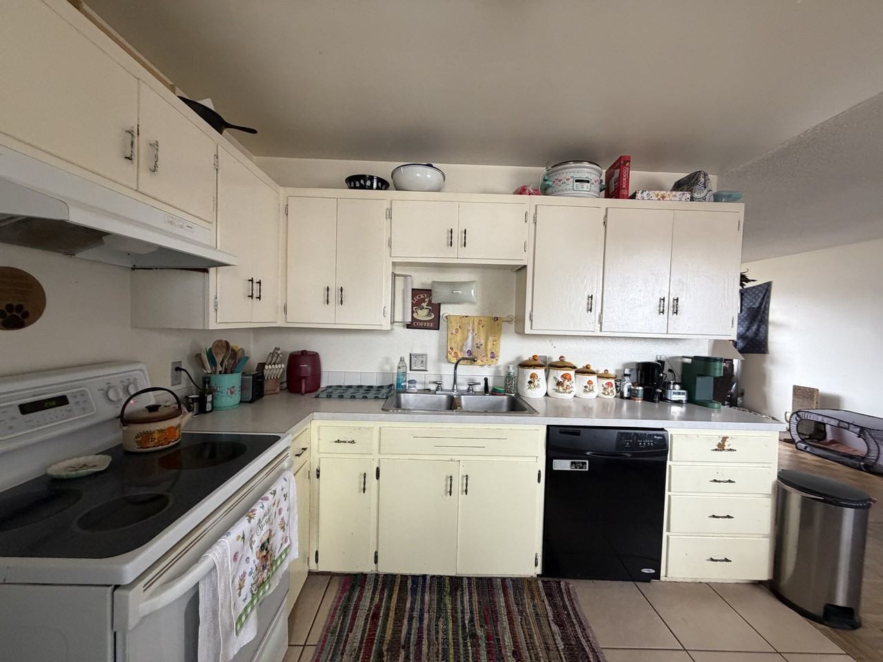 1672 Wyoming Ave #A - Photo 2 of 9