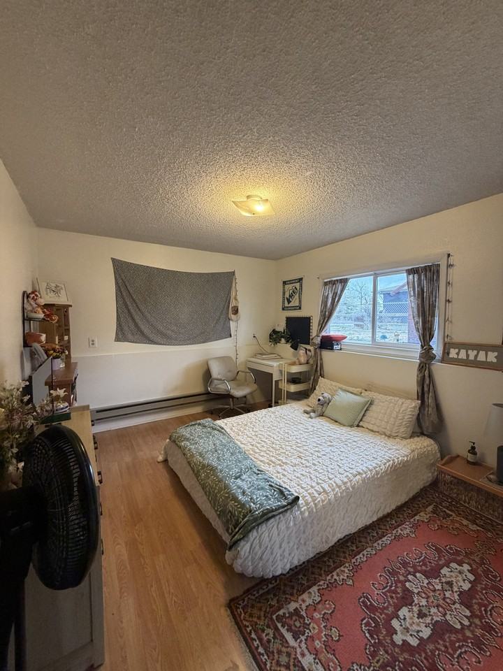 1672 Wyoming Ave #A - Photo 6 of 9