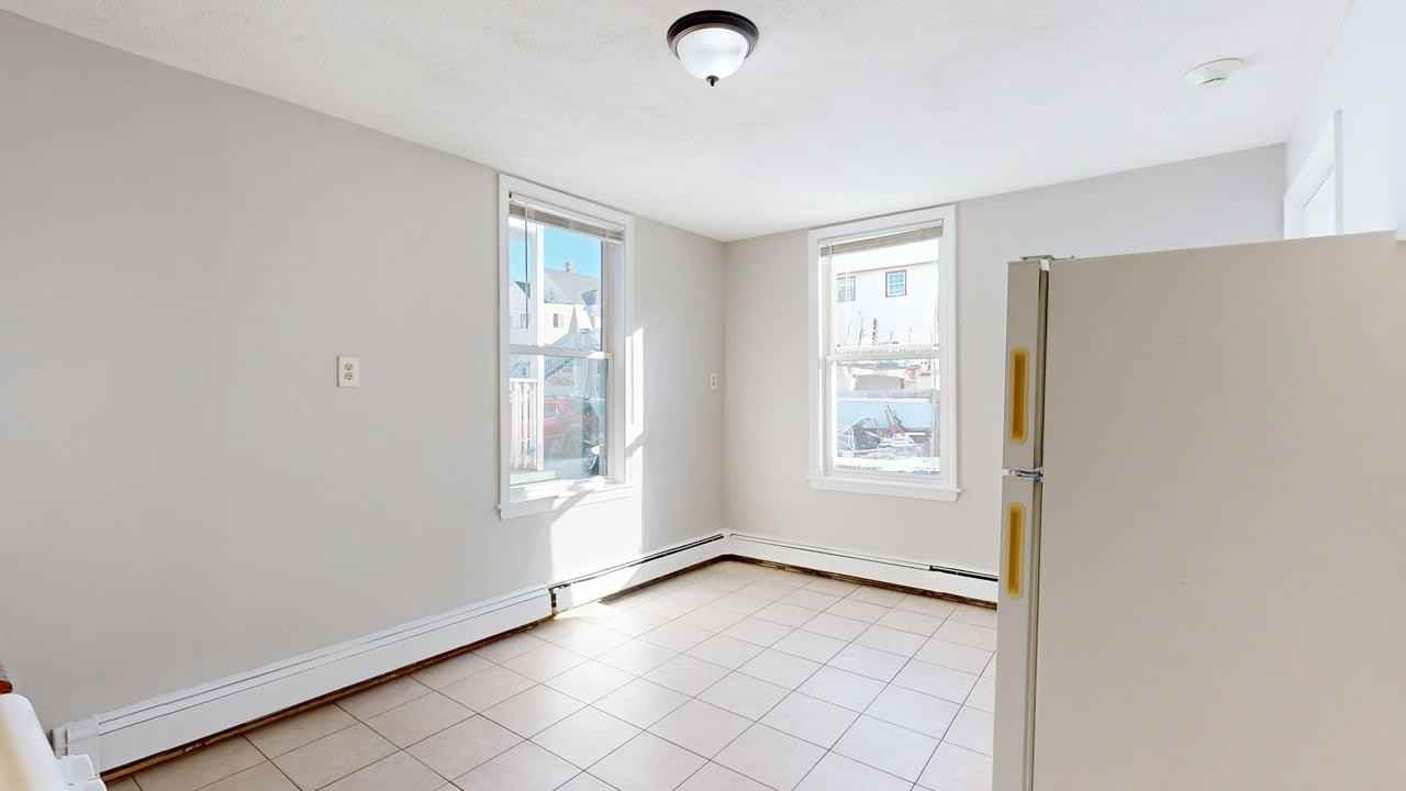 273 Maverick Street273 Maverick Street - 2 #2 - Photo 4 of 10