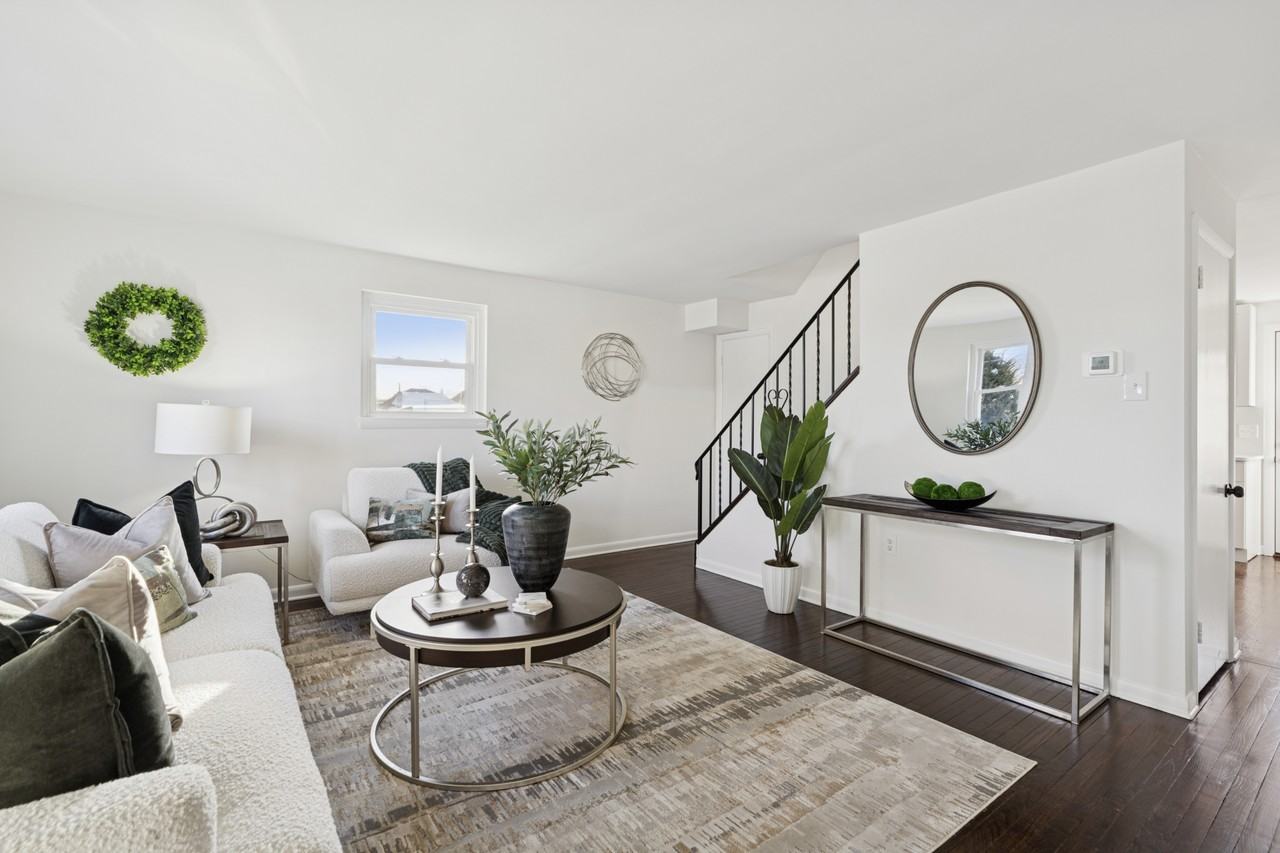 311 Lemon St #311 - Photo 2 of 8