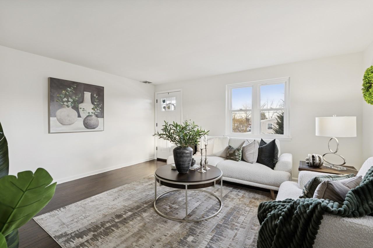 311 Lemon St #311 - Photo 3 of 8