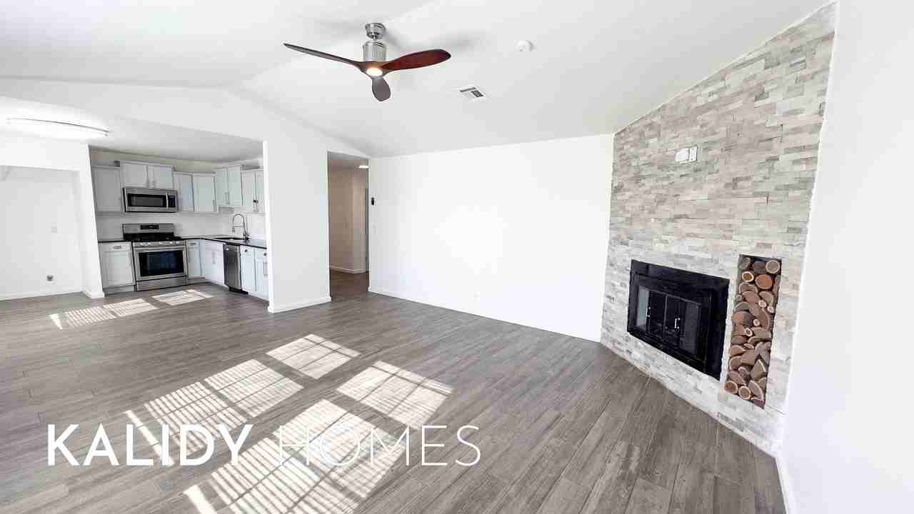 808 Se 13th St #1 - Photo 7 of 32