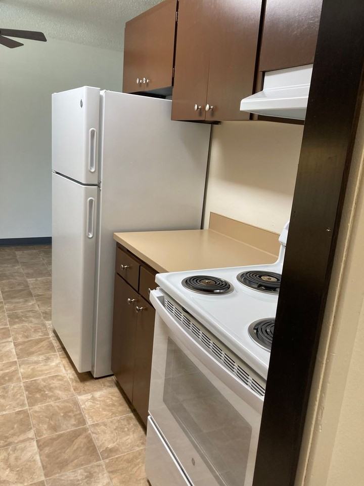 Sou'Wester Apartments - Photo 4 of 30