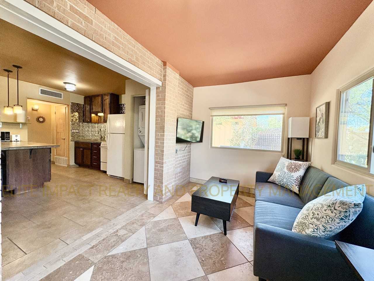 2819 N Woodland Ave #1 - Photo 3 of 24