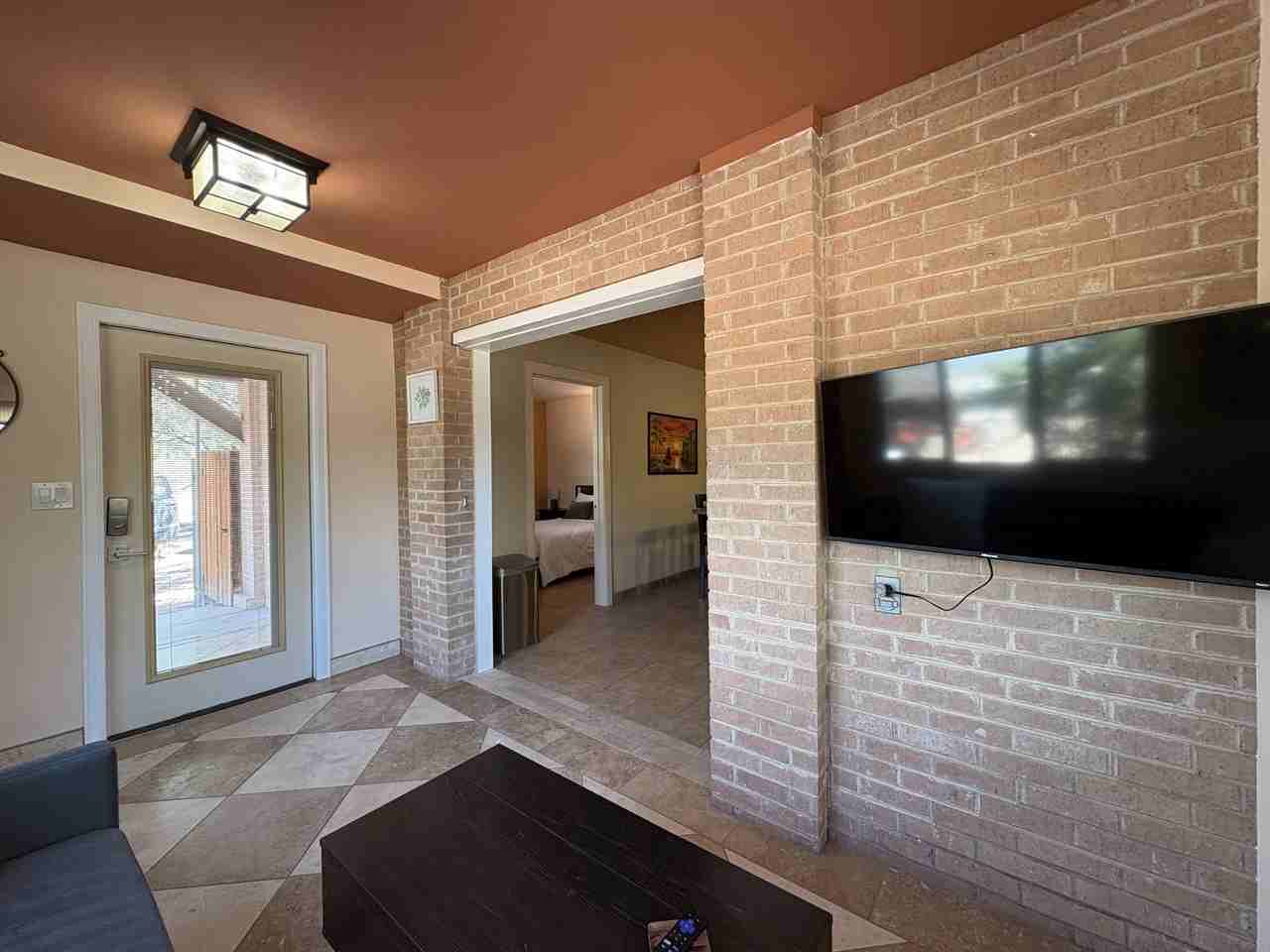 2819 N Woodland Ave #1 - Photo 5 of 24