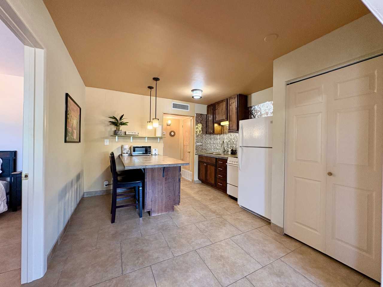 2819 N Woodland Ave #1 - Photo 7 of 24