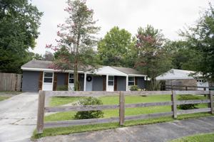 featured image of 109 Walnut St #1