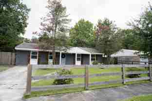 109 Walnut St #1 - Photo 1 of 1