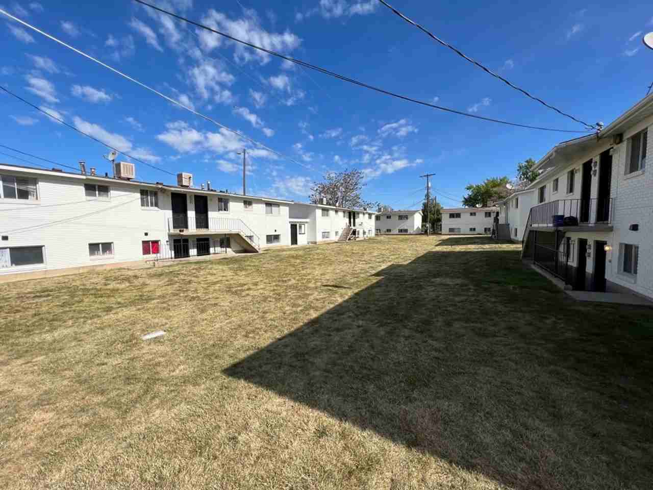 1900 West Apartments - Photo 4 of 8