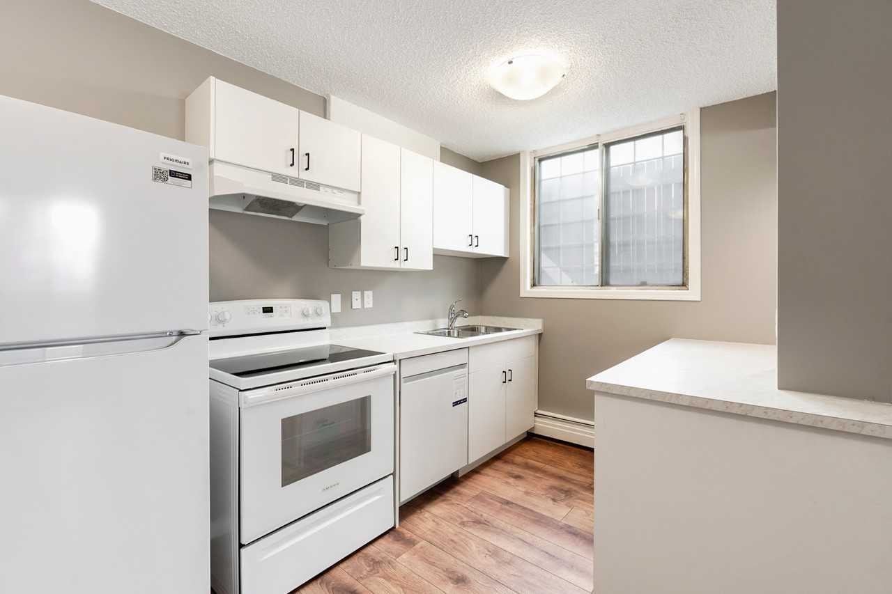 1337 13 Ave Sw #107 - Photo 4 of 13