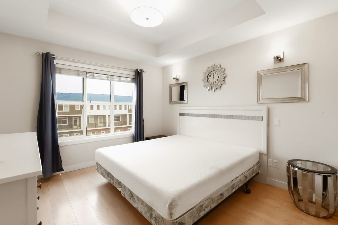 1222 Cornerstone St Ne #NA - Photo 7 of 18