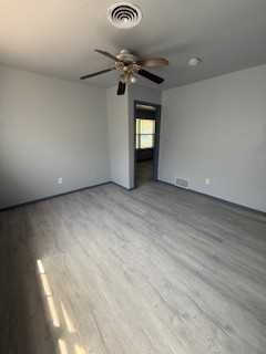 5440 48th St #1 - Photo 5 of 15