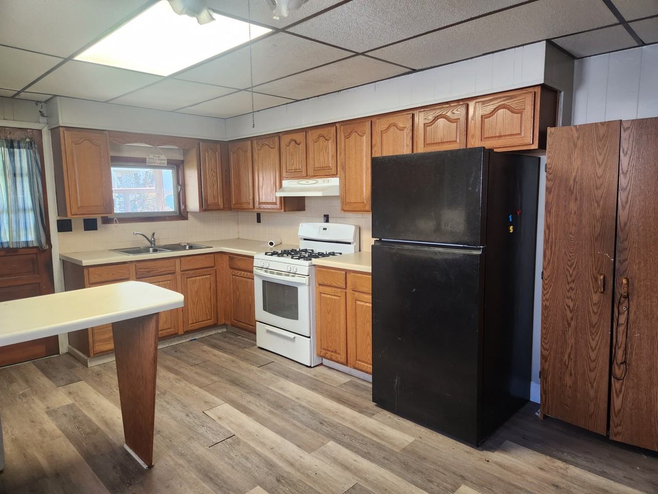 29 S F St #1 - Photo 4 of 10