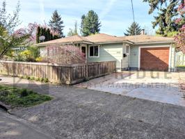 featured image of 9626 N Seneca St #1