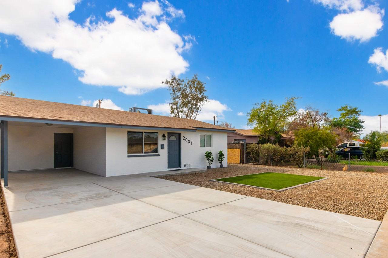 2031 E Orange St #1 - Photo 3 of 50