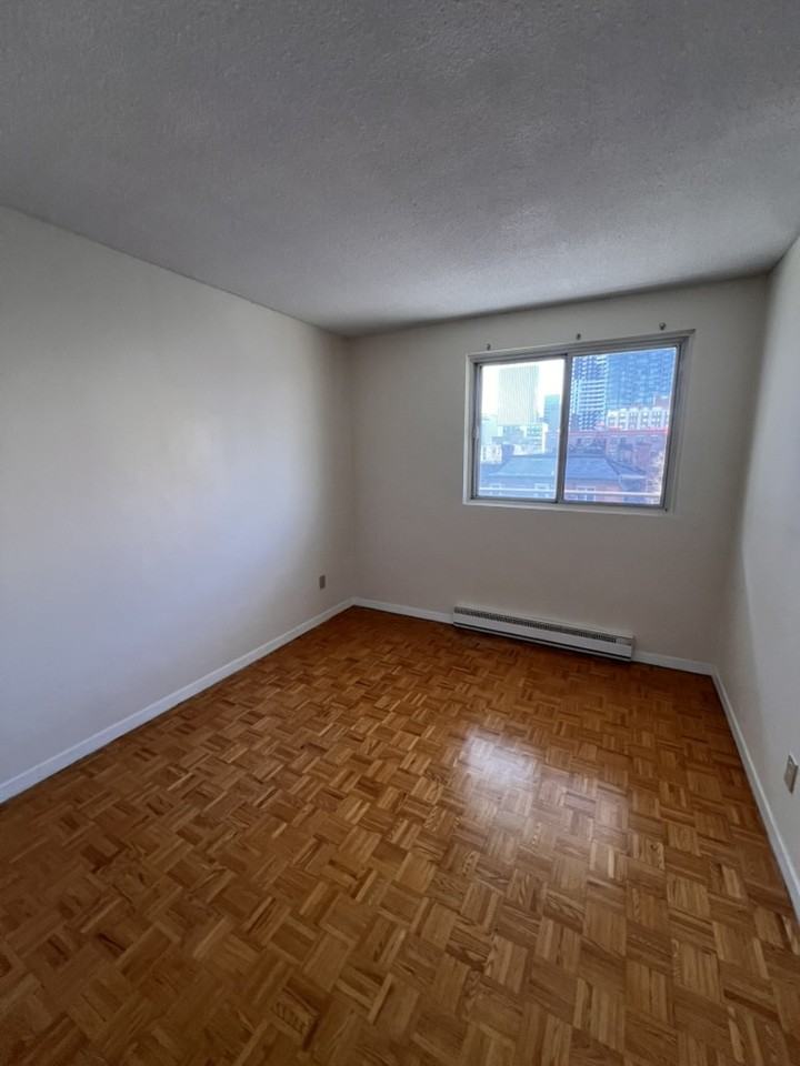 263 Maclaren St #502 - Photo 2 of 20