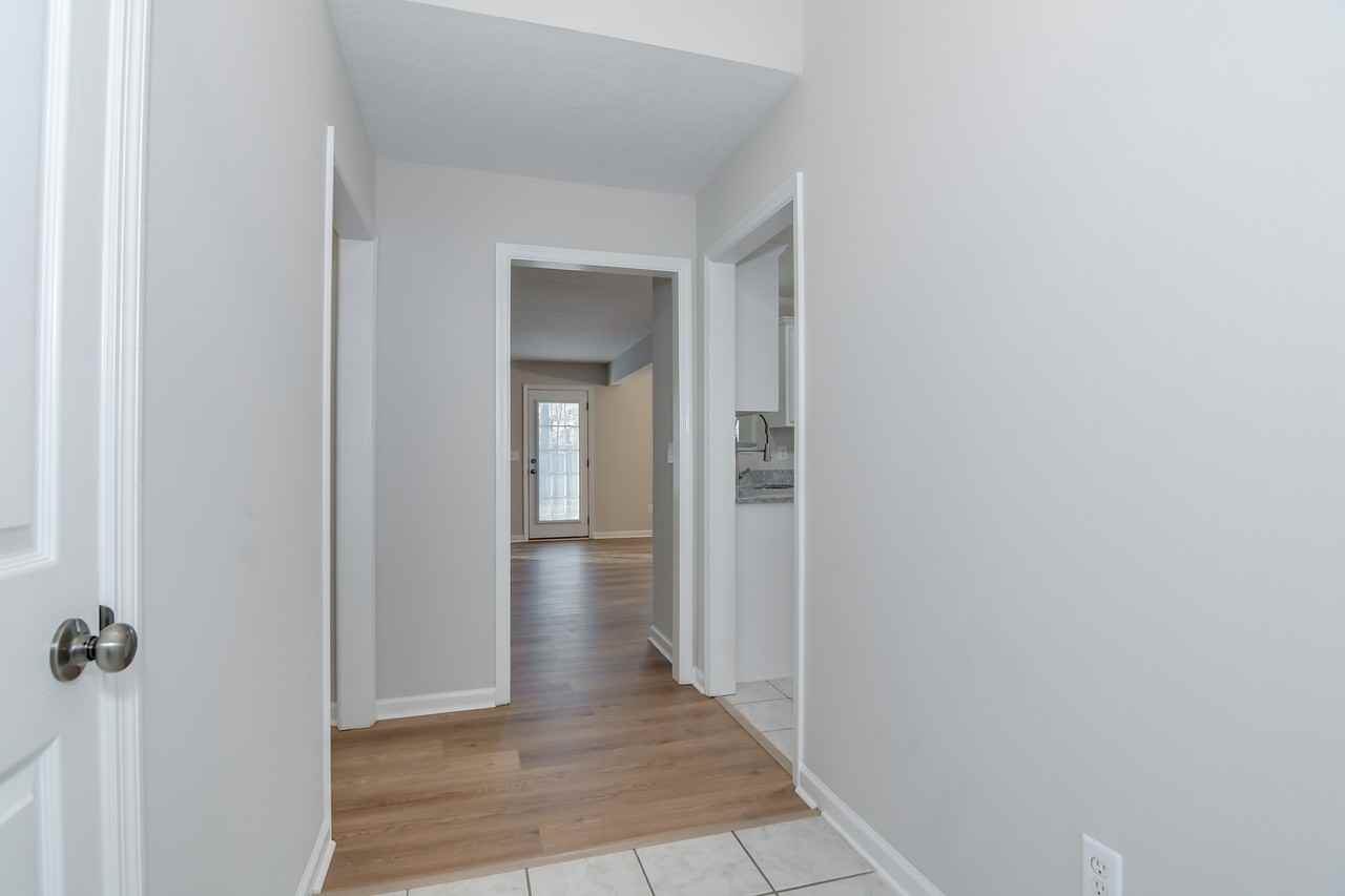 907 Stoneview Ct #1 - Photo 6 of 38