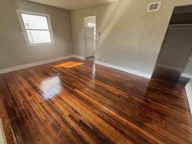 1913 W Ewing Ave #1 - Photo 2 of 17