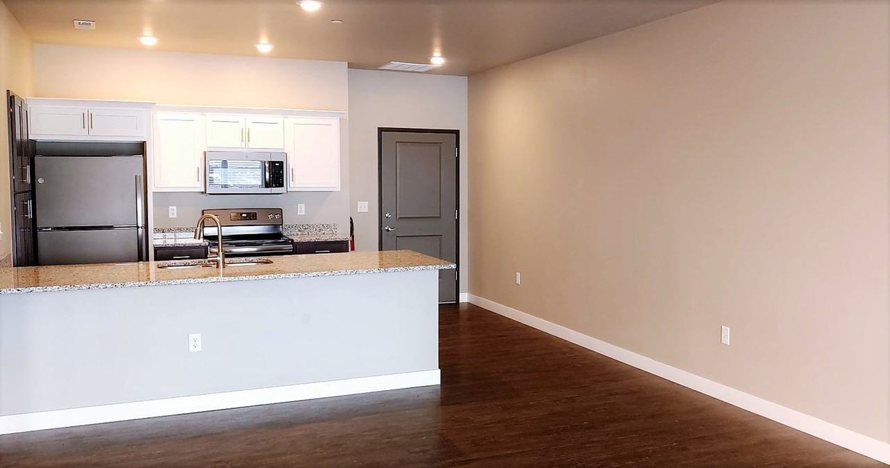 1725 Caleb Court - Photo 7 of 37