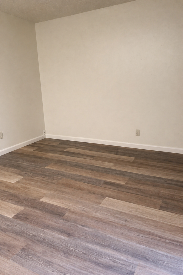 0930 - Nord Ave Apartments - Photo 6 of 9