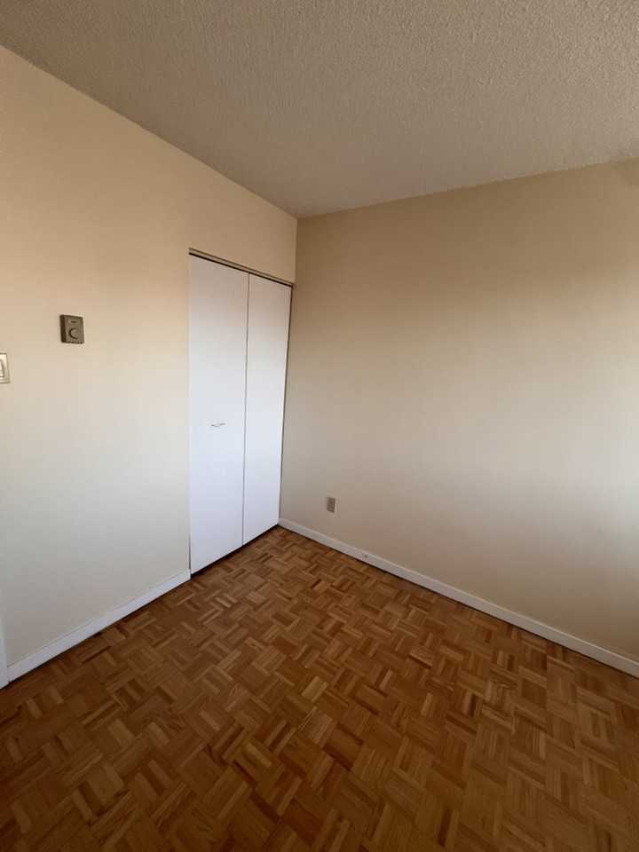 263 Maclaren St #307 - Photo 4 of 13