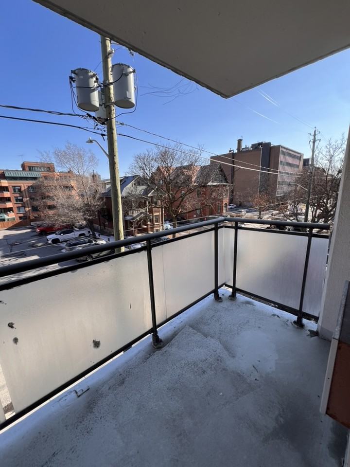 263 Maclaren St #307 - Photo 6 of 13