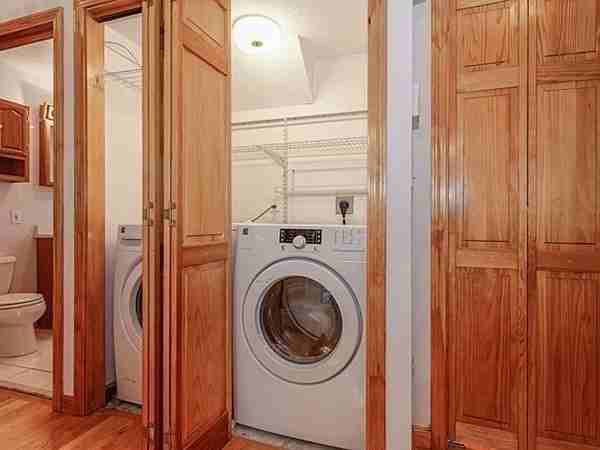 24 Burnside Ave #24 - Photo 3 of 15