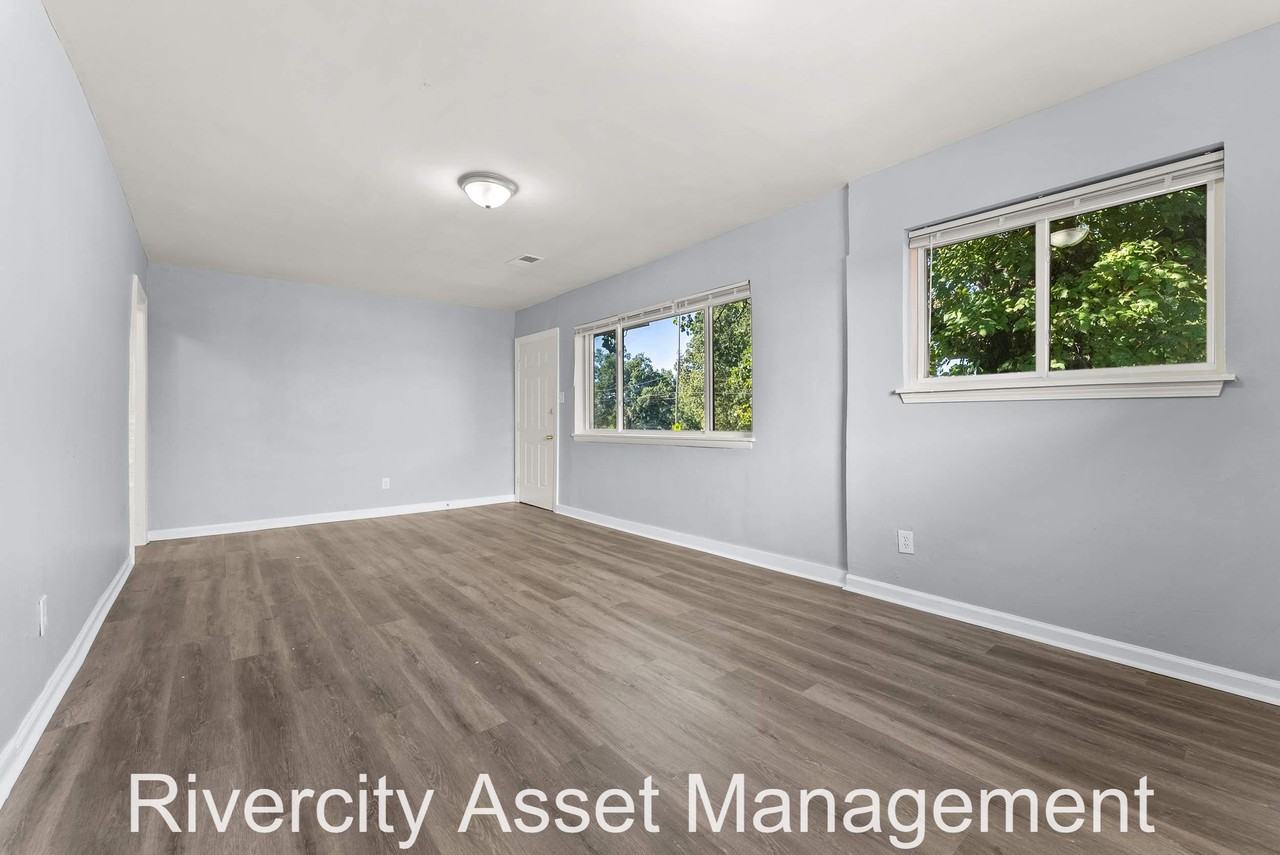 1622 Elvis Presley Blvd #1 - Photo 4 of 18