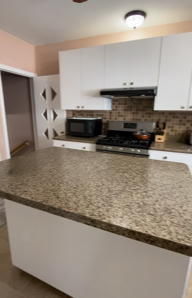 207 Kathleen Ave #1 - Photo 3 of 8