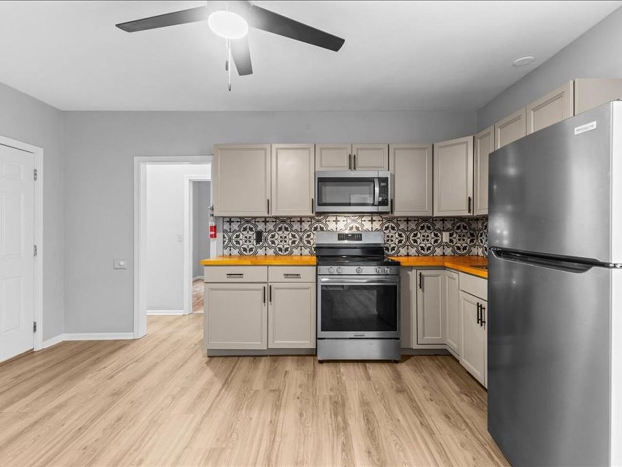 158 Main Street - Photo 4 of 27