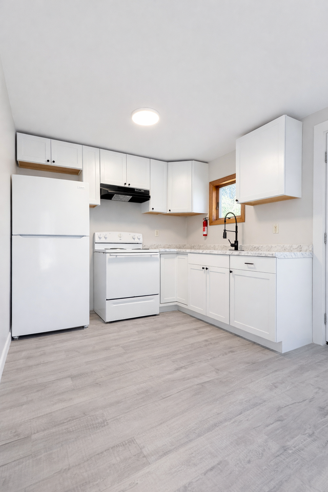 196 Violet Ln #A - Photo 3 of 8