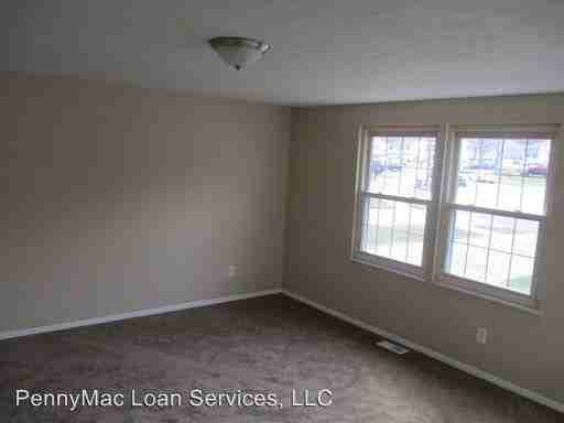 3052 Overdale Dr - Photo 3 of 6