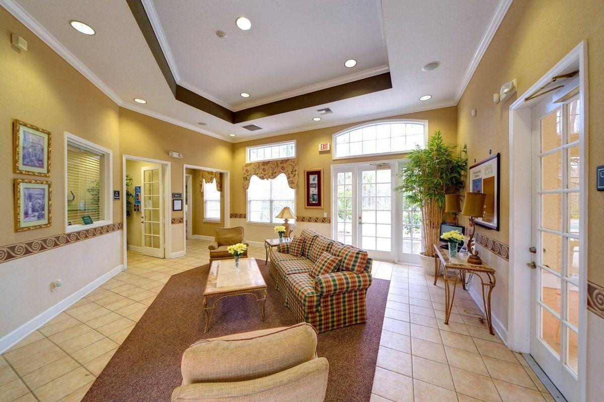 5601 Edenfield Rd - Photo 5 of 33