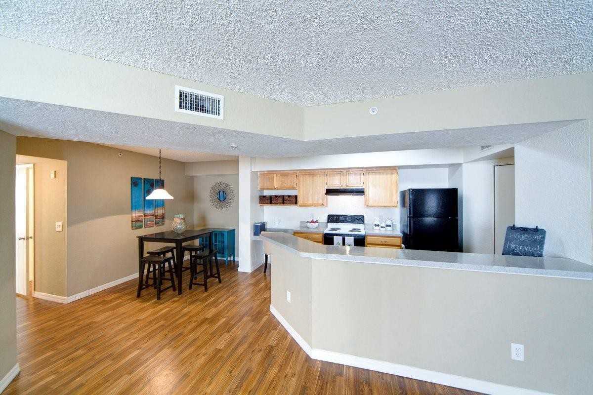 5601 Edenfield Rd - Photo 6 of 33