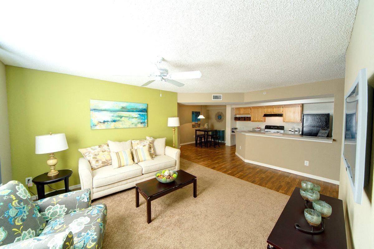 5601 Edenfield Rd - Photo 4 of 33