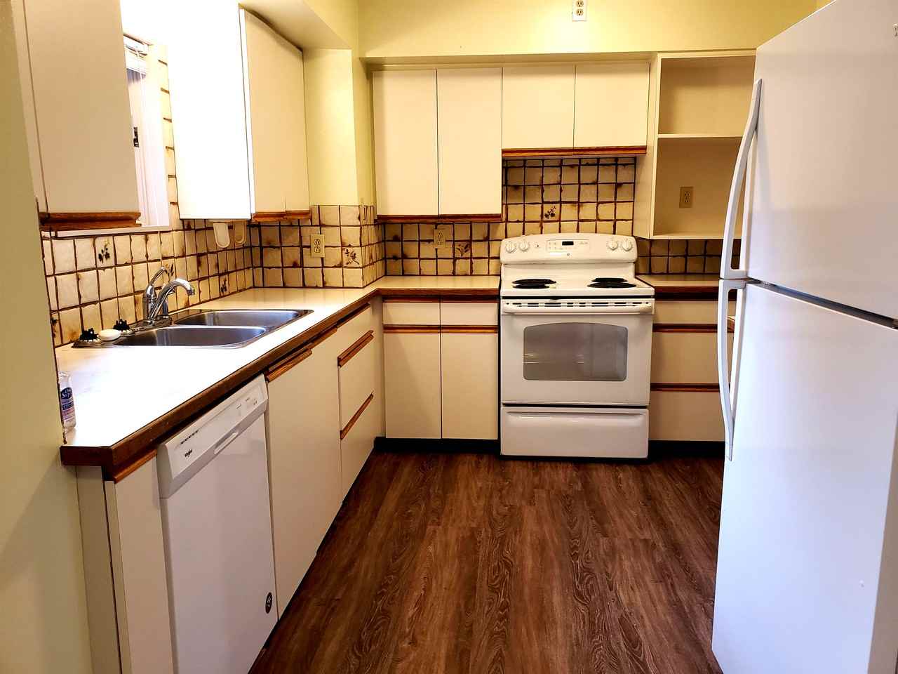 1812 184 St #1 - Photo 6 of 11