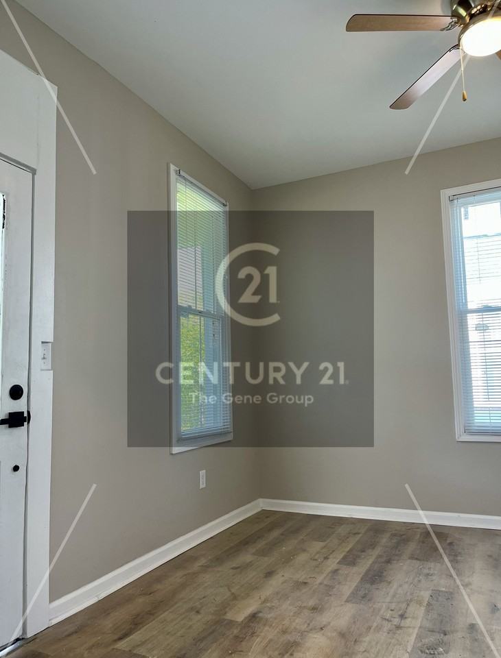 319 Wyoming St #1 - Photo 5 of 25