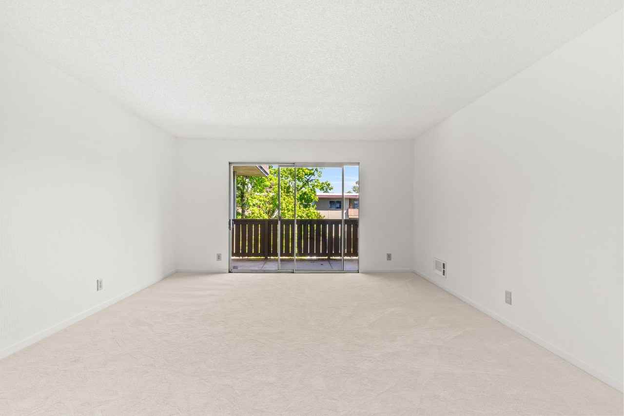 1311 Webster St - Photo 5 of 40