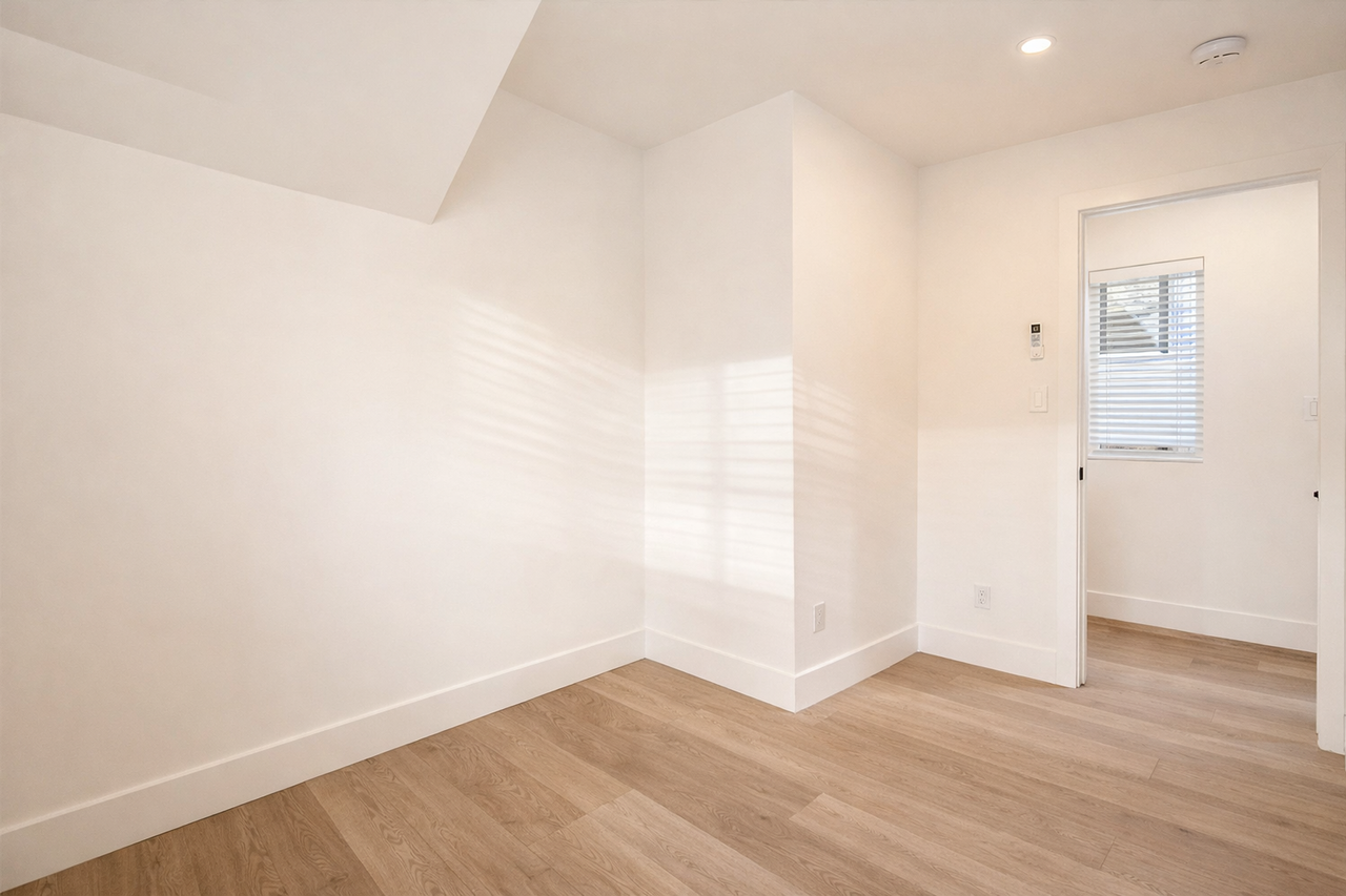 1803 Oxford St - Photo 5 of 50