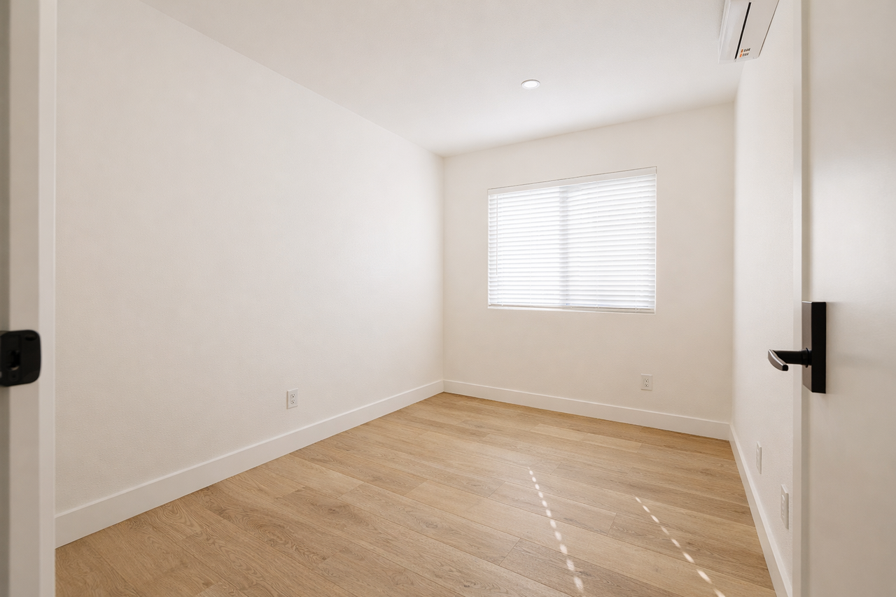 1803 Oxford St - Photo 6 of 50