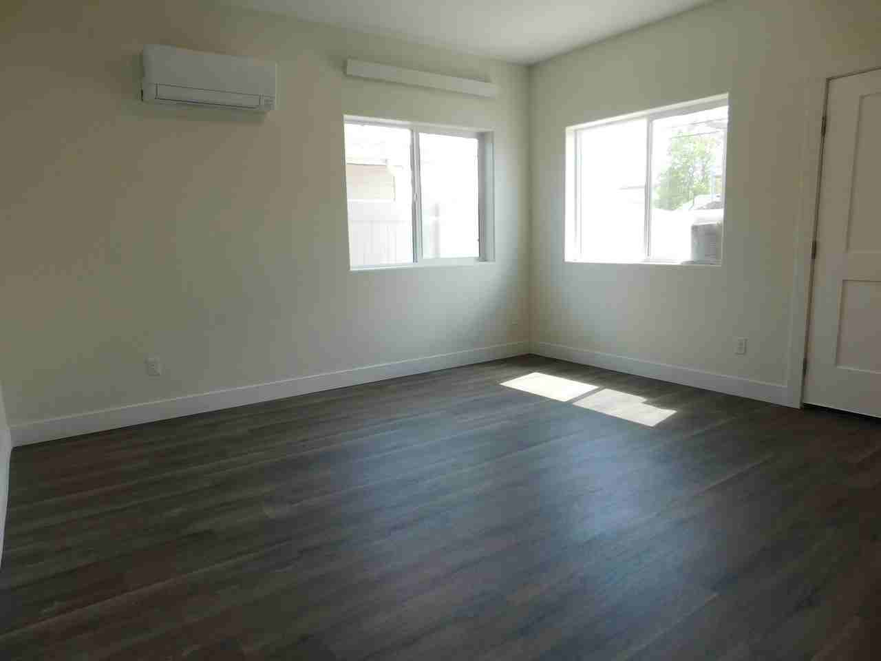 525 Orchard Ave #B - Photo 6 of 16