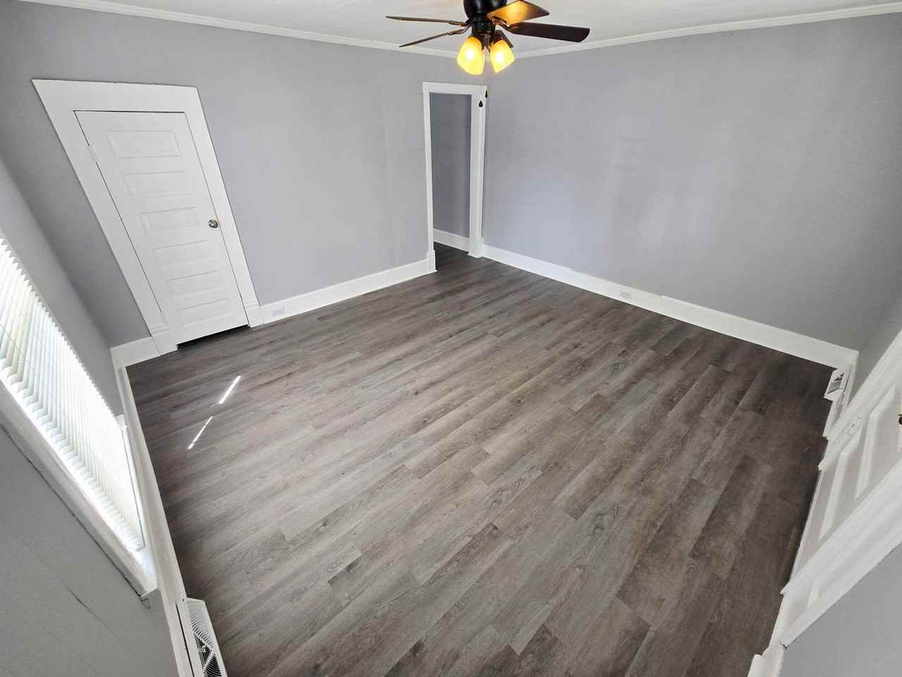 1016 Washington St #A - Photo 2 of 8
