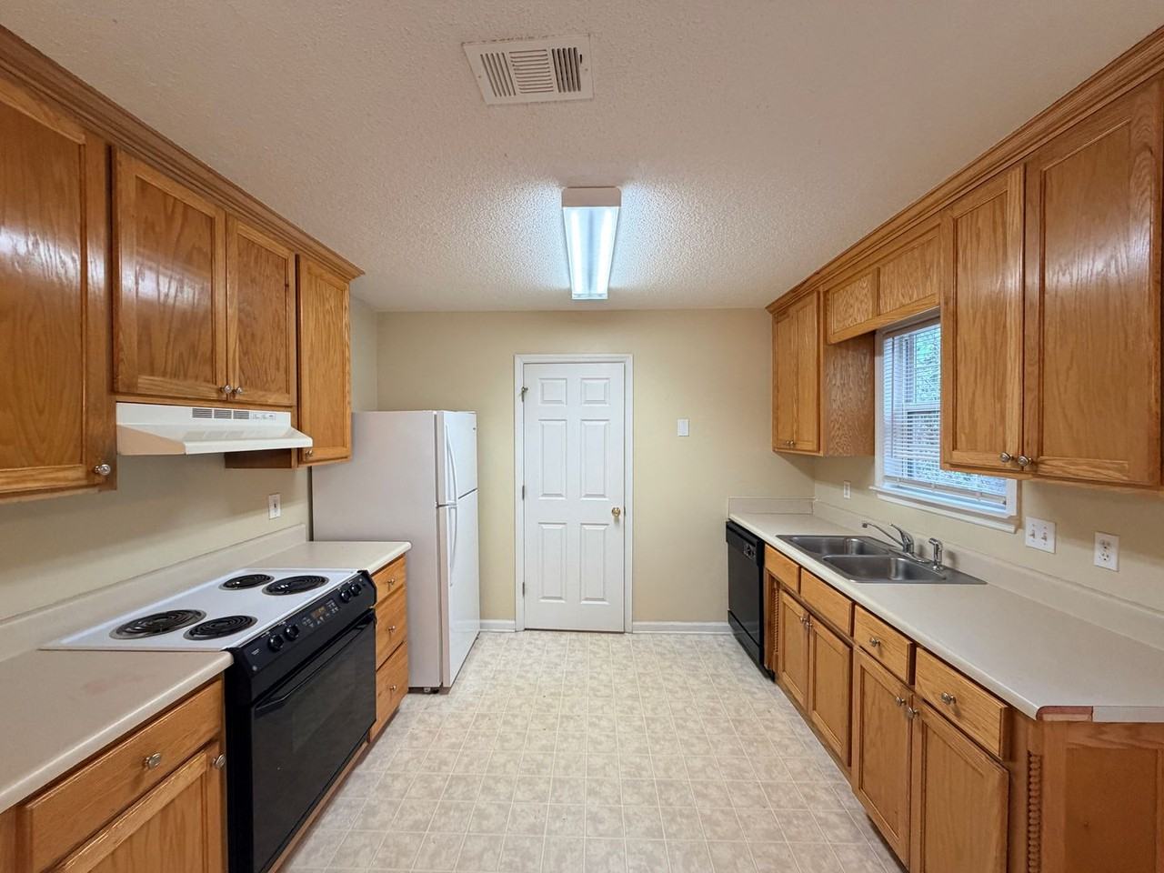 3000 Ginny Dr - Photo 6 of 15